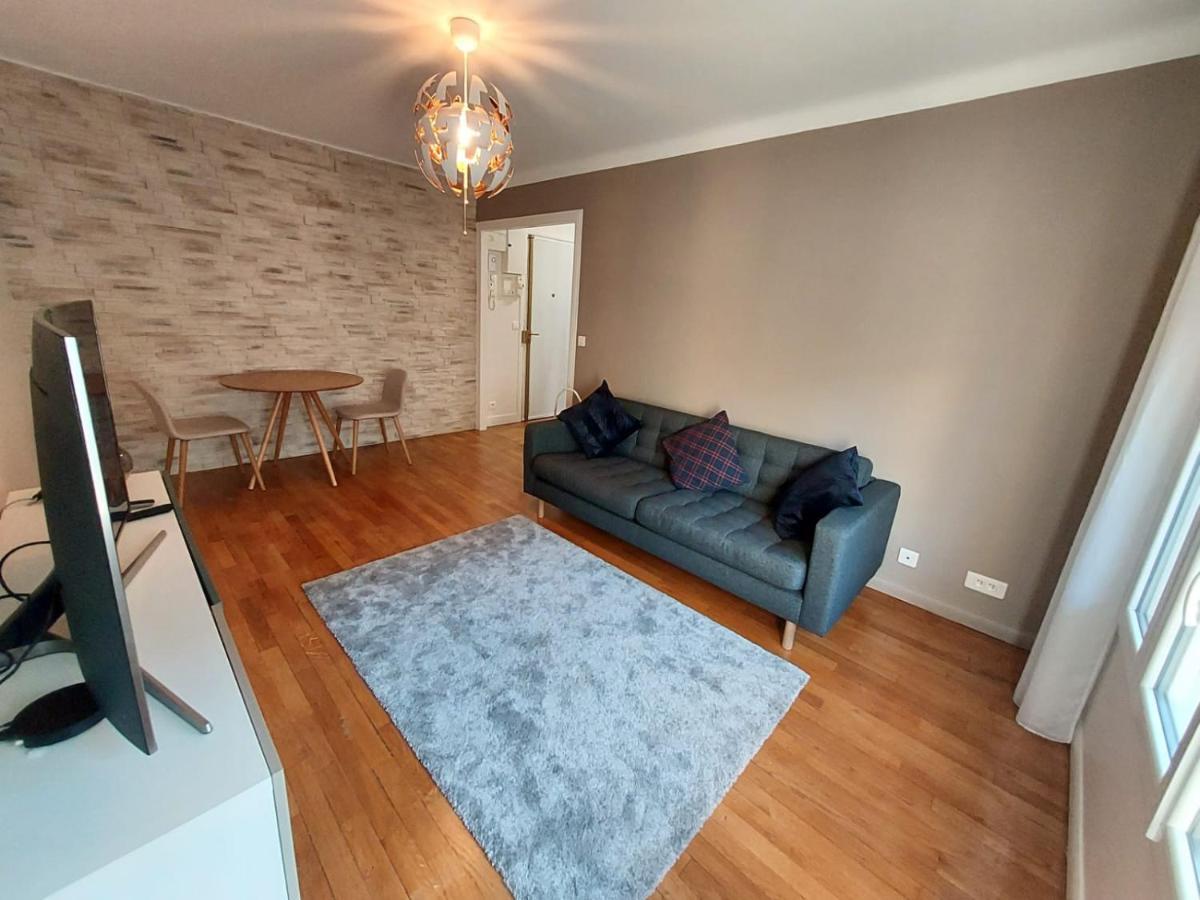 Bel Appartement 2 Pieces, Sortie De Metro Ligne 8 Charenton-le-Pont Exterior photo